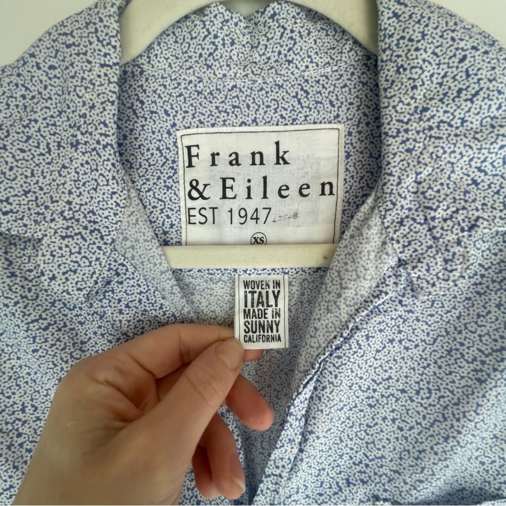 Frank & Eileen Barry Blue Micro Print Button-Up Shirt XS - Picture 3 of 5